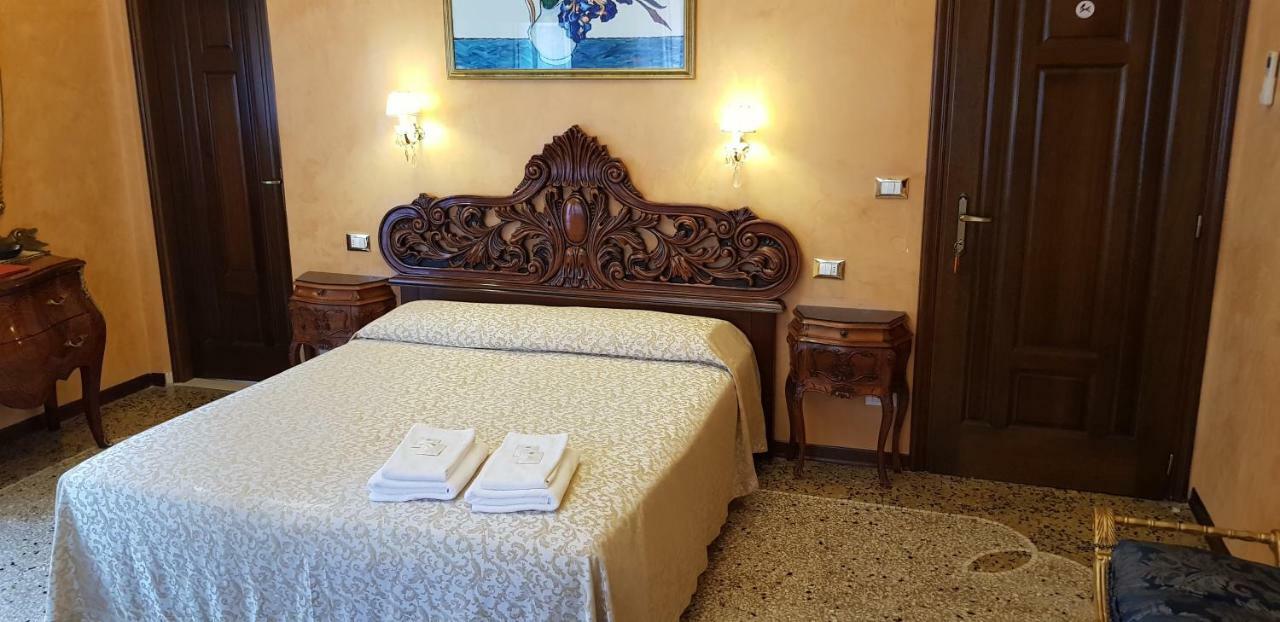 Bed and Breakfast Bb Venezia Exterior foto